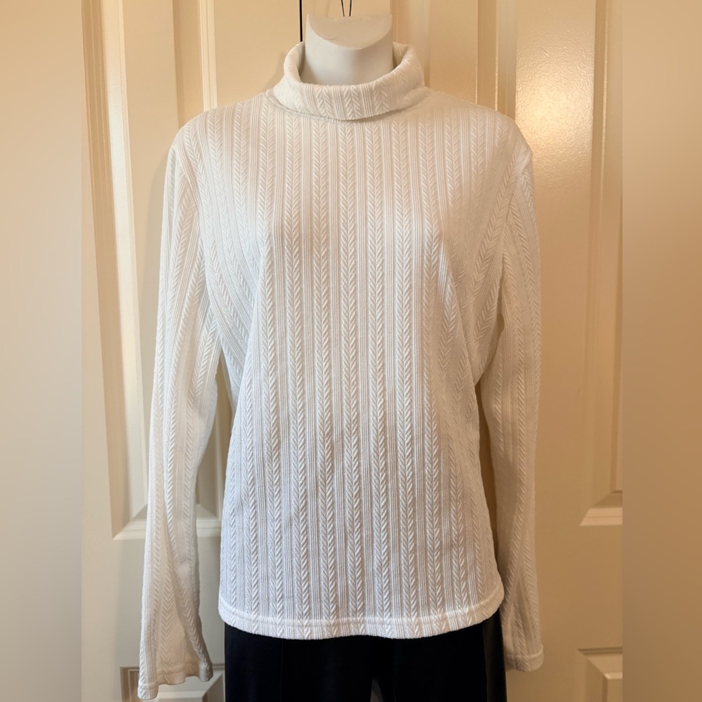 Winter white turtleneck, size M/L see measurements in photo, purse, not included - Picture 2 of 6